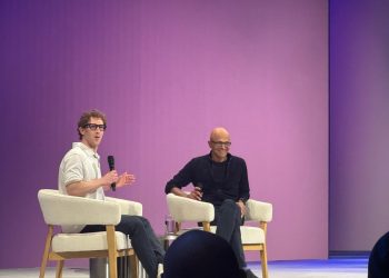 Microsoft CEO’su: Şirket kodunun %30’una kadarını AI yazdı