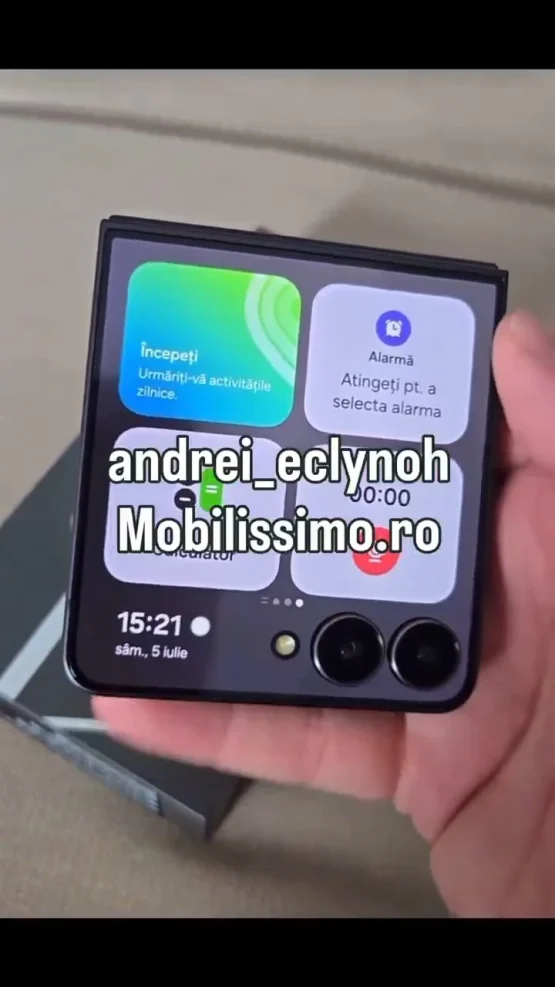 galaxy-z-flip-7-hands-on-video-screenshots-1-555x987-1 Galaxy Z Flip 7 hands on video screenshots 1
