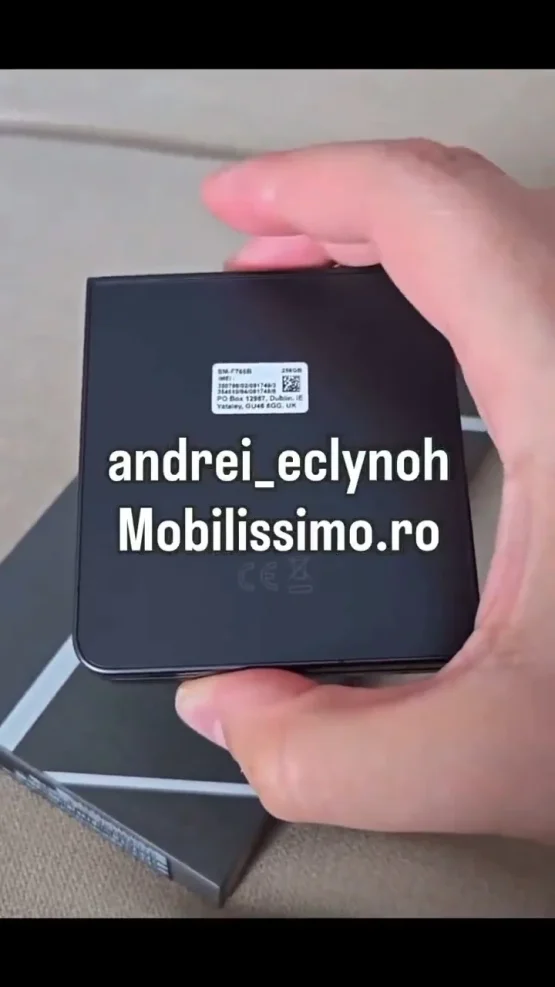 galaxy-z-flip-7-hands-on-video-screenshots-3-555x987-1 Galaxy Z Flip 7 hands on video screenshots 3
