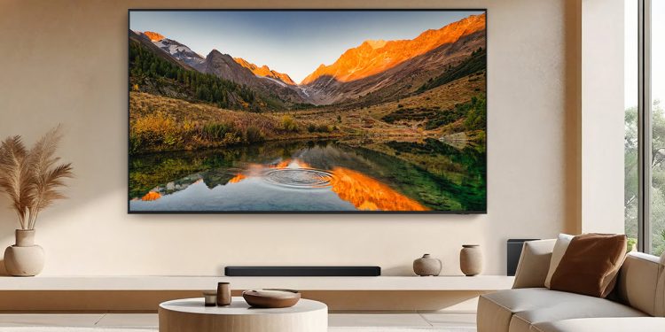 Sinema Salonu Arayan Kim? Samsung’un 115 İnçlik QN90F MiniLED TV’si Geldi!