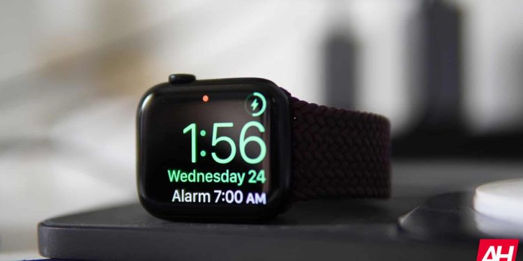 “OPPO, Apple Watch Sırlarının Çalındığına Dair Apple’ın Davasına Yanıt Verdi”