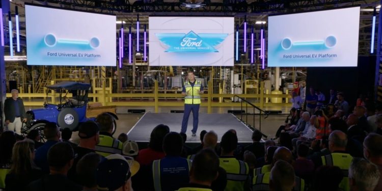 Ford, Uygun Fiyatlı Elektrikli Araçlar İçin Montaj Hattını Değiştiriyor