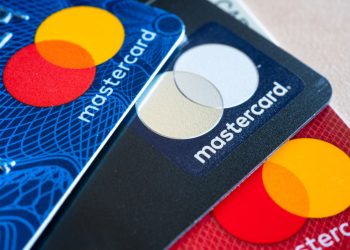 Mastercard’ın oyun platformlarına baskı yaptığı iddiaları, Valve’dan farklı bir yanıt geldi.