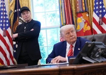 Trump, uzay endüstrisindeki bürokrasiyle mücadele edecek: Kimler kazanacak?