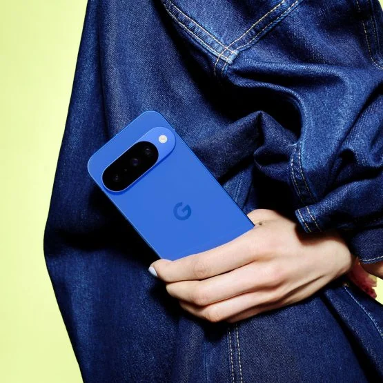 Google Pixel 10 lifestyle image leak 1