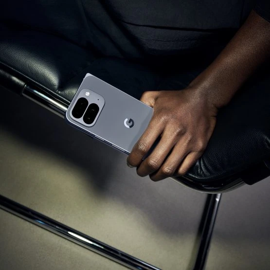 Google Pixel 10 Pro Fold lifestyle image leak 1