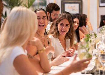 Les Amis: Kadınların Arkadaşlık Kurmasına Yardımcı Avrupa Uygulaması New York’ta!