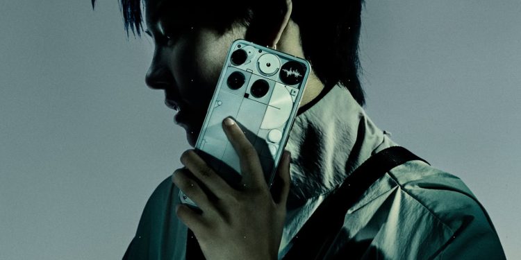 “İfşa Oldu! Stock Fotoğraflar Kullanarak Phone 3 Kamera Örnekleri Aşikar Oldu”