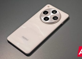 “OPPO’nun Yeni Amiral Gemileri Sızdı: Biri Dört Kameralı, Diğeri Üç Kameralı”