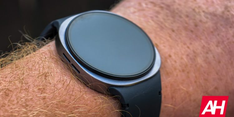 Samsung, Çinli AkıllıSaatlere Enerji Verimliliği ve Performans ile Karşılık Veriyor