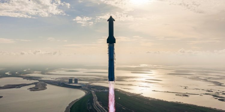 Starship Flight 10’da SpaceX, mükemmeliyetten çok dayanıklılığı önceliklendirdi