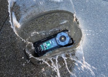 Ulefone Armor 33 Pro, Şiddetli Düşüşe Dayanarak Cam ve Diğer Testlerden Şampiyon Gibi Geçti