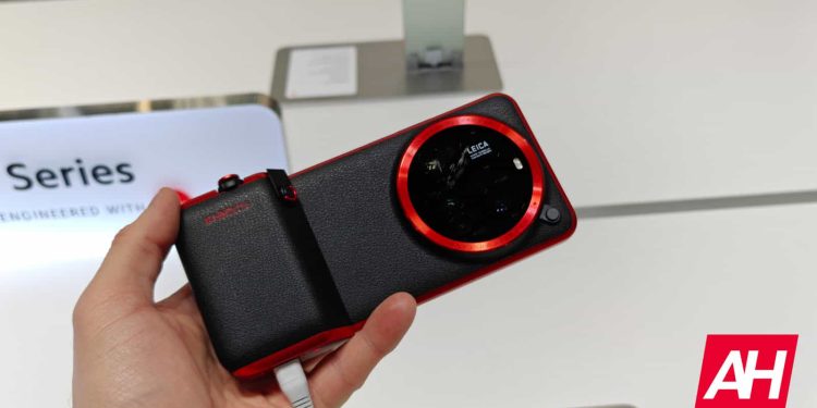 “Android Flagship Telefonlar Yakında Harici Tak-Çıkar Kamera Lenslerine Bağlanabilir”