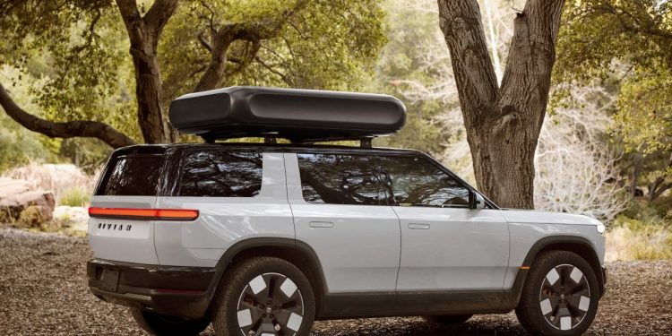 Rivian, R2 SUV lansmanı öncesi ikinci iş gücü azaltımını yaptı.