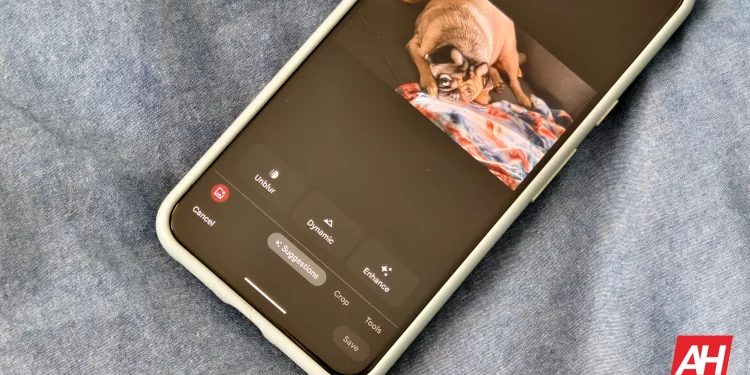“Google Fotoğraflar’ın Yapay Zekası, Resimlerden Çitleri Nihayet Kaldırabiliyor”