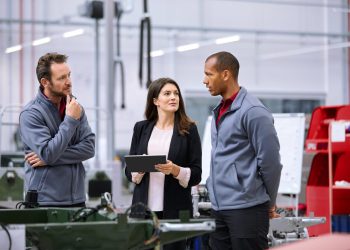 Lenovo, Büyüyen İşletmelerin IT Altyapısını Geliştirmesine ve Yapay Zeka Hazır Bir Gelecek İnşa Etmesine Yardımcı Olacak Yeni Çözümler Tanıttı