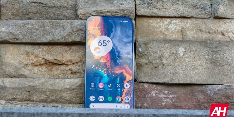 “Google Pixel 10 Ekranlarında Kar Fırtınası: Kullanıcılar Garip Bir Hata Bildiriyor”