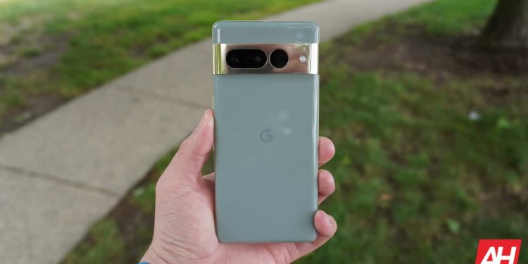 “Pixel 7 Pro’nuzun biraz şiş görünmesi, ciddi bir sorun olabilir”