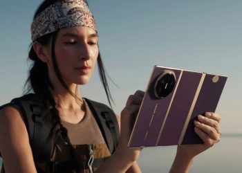 Huawei, Yeni Üç Katlanabilir Mate XTs ile Katlanabilir Telefonlarda Yine Fark Yaratıyor