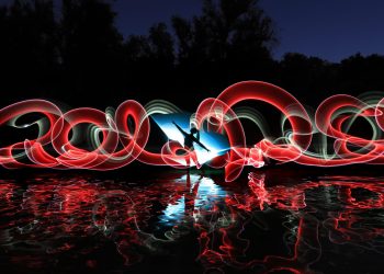 “Isıyı Düşürmek: Daha Soğuk ve Daha Akıllı Çalışan Yapay Zeka Üretmek”