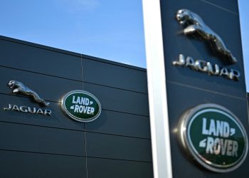 İngiltere Hükümeti, Jaguar Land Rover’ı 1.5 milyar sterlinlik krediyle kurtardı
