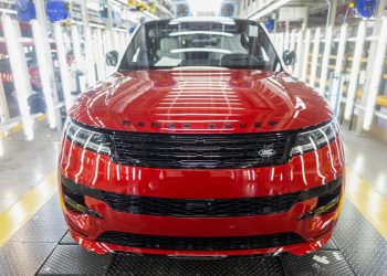 Jaguar Land Rover, siber saldırı nedeniyle üretimi üçüncü hafta askıya aldı.