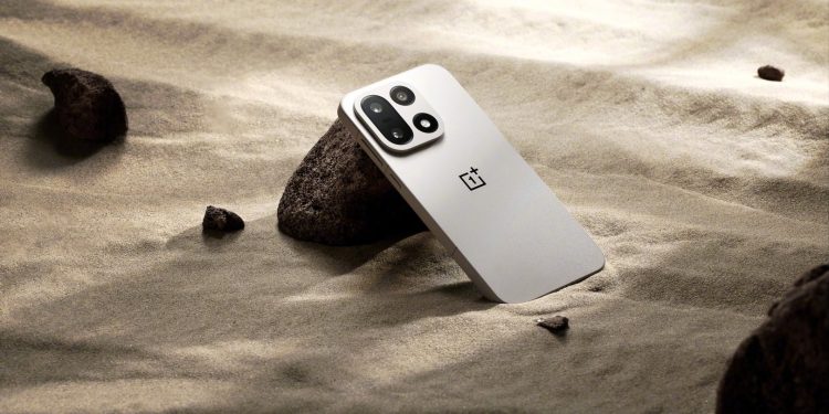 OnePlus 15 Kamera Örnekleri, Önemli Telefoto Güncellemesini Doğruluyor