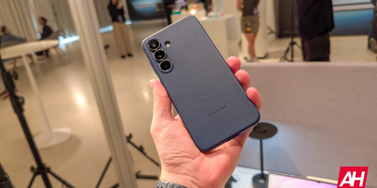 Galaxy S25 FE, Galaxy S24 FE’den Daha Kolay Tamir Ediliyor