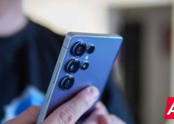 “Samsung, Kendi Telefonları İçin Olmayan Sürekli Zoom Kamera Sensörleri Üretiyor”