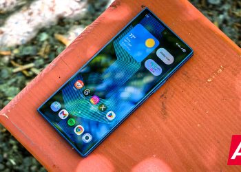 İki Galaxy Z Fold Telefonu, Gelecek Yıl Samsung’un Serisine Katılabilir