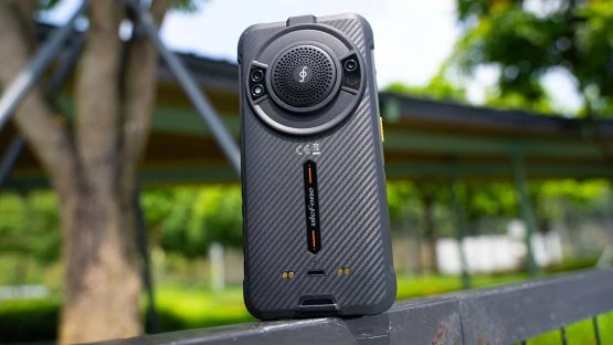 ulefone-rugking-1-555x312-1 Ulefone RugKing (1)