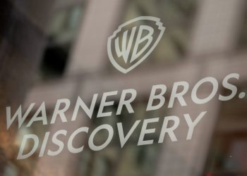 Warner Bros., Süpermen ve Batman Görselleri İçin Midjourney’e Dava Açtı