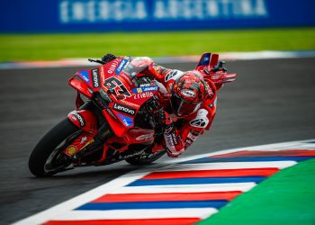“Lenovo teknolojisi Ducati Corse’u tarihi 2025 MotoGP Üçlü Taç’a taşır: Sürücü, Takımlar ve Üreticiler Şampiyonlukları güvence altına alındı”