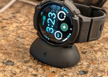“Bu 25 Dolar Değerindeki Pixel Watch 4 Aksesuarı, Google’ın En Büyük Tasarım Hatasını Düzeltir”