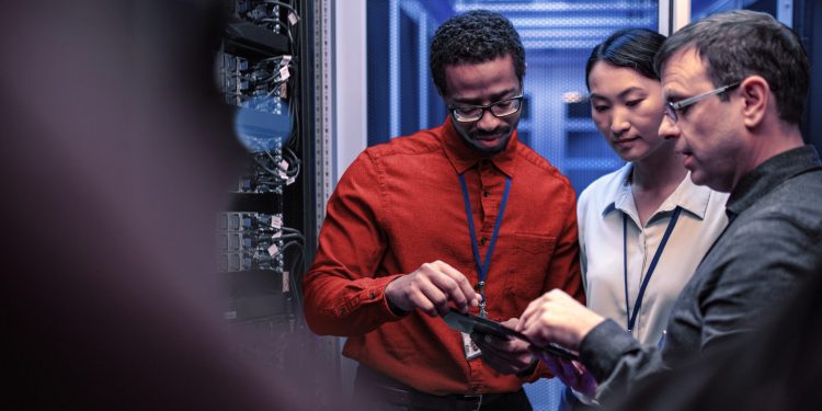 “AI Çağına Liderlik Etmek İçin Güvenlik ve Güven Temeli Oluşturma”