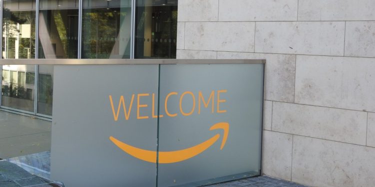 Amazon, 14,000 kurumsal işten çıkarma yapacak