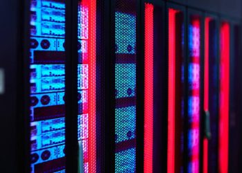 Microsoft, AWS ve Google, Çin’in tedarik zincirlerindeki rolünü azaltmaya çalışıyor.