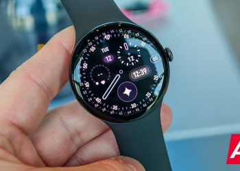 Pixel Watch 4, Wear OS için 8 Yeni Saat Arayüzü Sunuyor