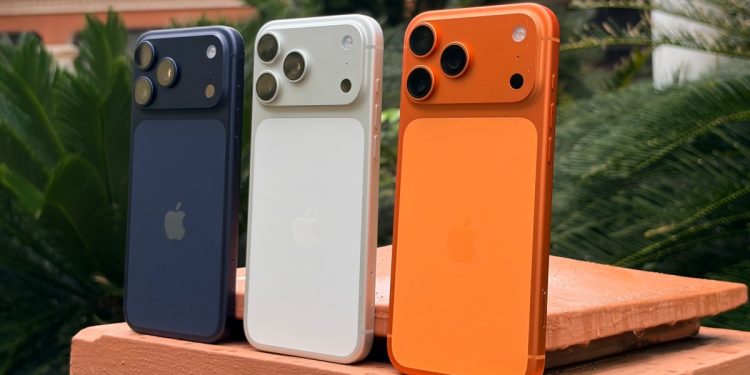 iPhone 17 Pro Max İncelemesi: Yeni Batarya ile Güç Kazanıyor!