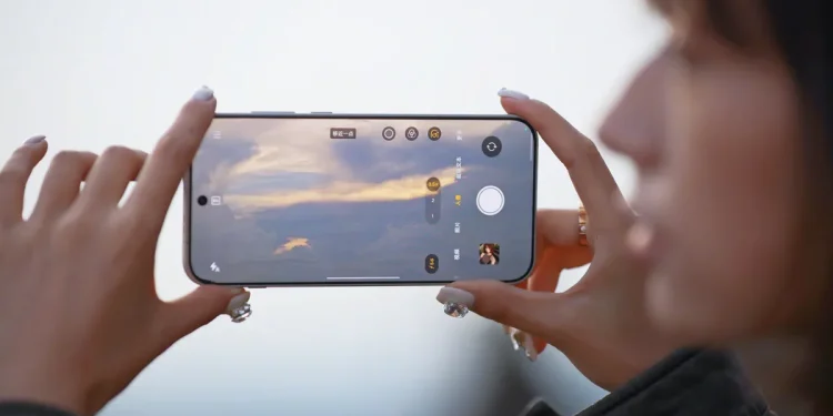 OnePlus 15’ten “Düşürülmüş” Ekran, Aslında Büyük Bir Gelişme Olabilir