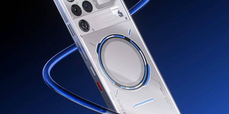 REDMAGIC’in en yeni telefonu soğutma için sıvı kullanıyor