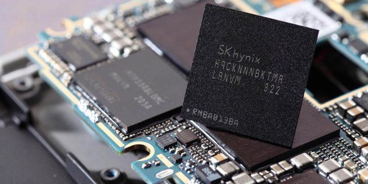 “2026’da Yapay Zeka Bellek Talebi, Akıllı Telefon Fiyatlarını Yükseltecek”