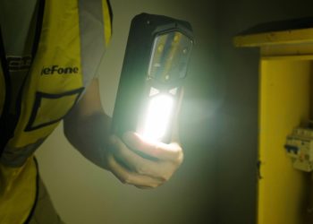 Ulefone Armor 29 Serisi: Güçlü Fener ve İlk Müdahale Alarm Sistemi Olarak Çift Görev Yapan Akıllı Telefon