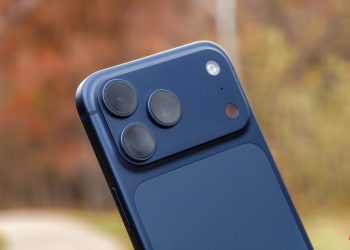 iPhone 18 Pro, Nothing Phone’dan Esinlenen Şeffaf Tasarım Özelliğiyle Gelebilir