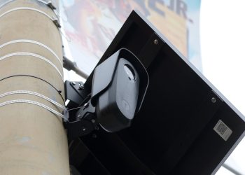 Hırsızlıkla ele geçirilen polis oturum bilgileri Flock kameralarını tehdit ediyor.