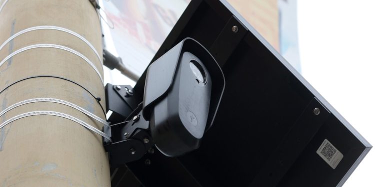 Hırsızlıkla ele geçirilen polis oturum bilgileri Flock kameralarını tehdit ediyor.