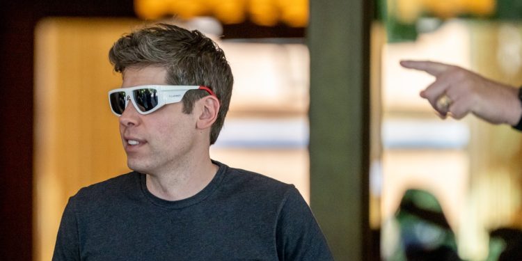 Sam Altman, OpenAI’nin gelirine dair sorulara ‘yeter’ dedi.