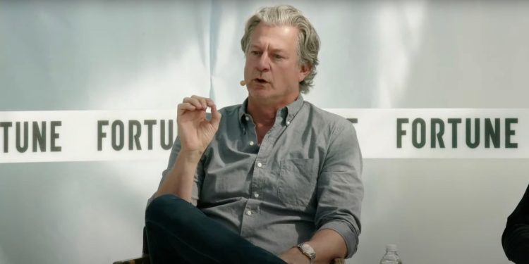 People Inc, Microsoft ile AI lisans anlaşması yaptı, Google trafiği düştü.