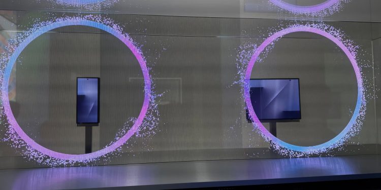 “Galaxy Z TriFold Kıtlığı, Bulunmasını Son Derece Zorlaştıracak”